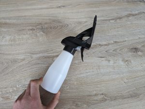 Sprühflasche des Einhell BRILLIANTO Fensterreinigers