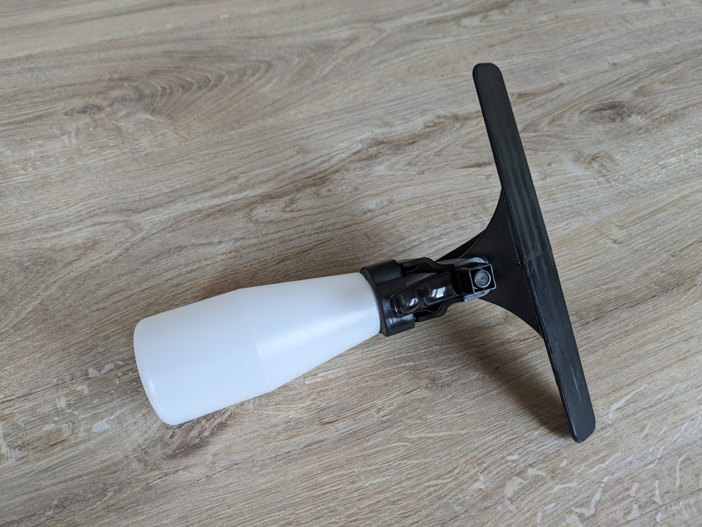 Sprühflasche des STARK WC 280 Home+ Fenstersaugers