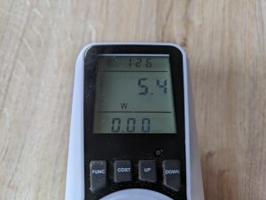 Stromverbrauch des Leifheit Dry & Clean Fenstersaugers beim Laden