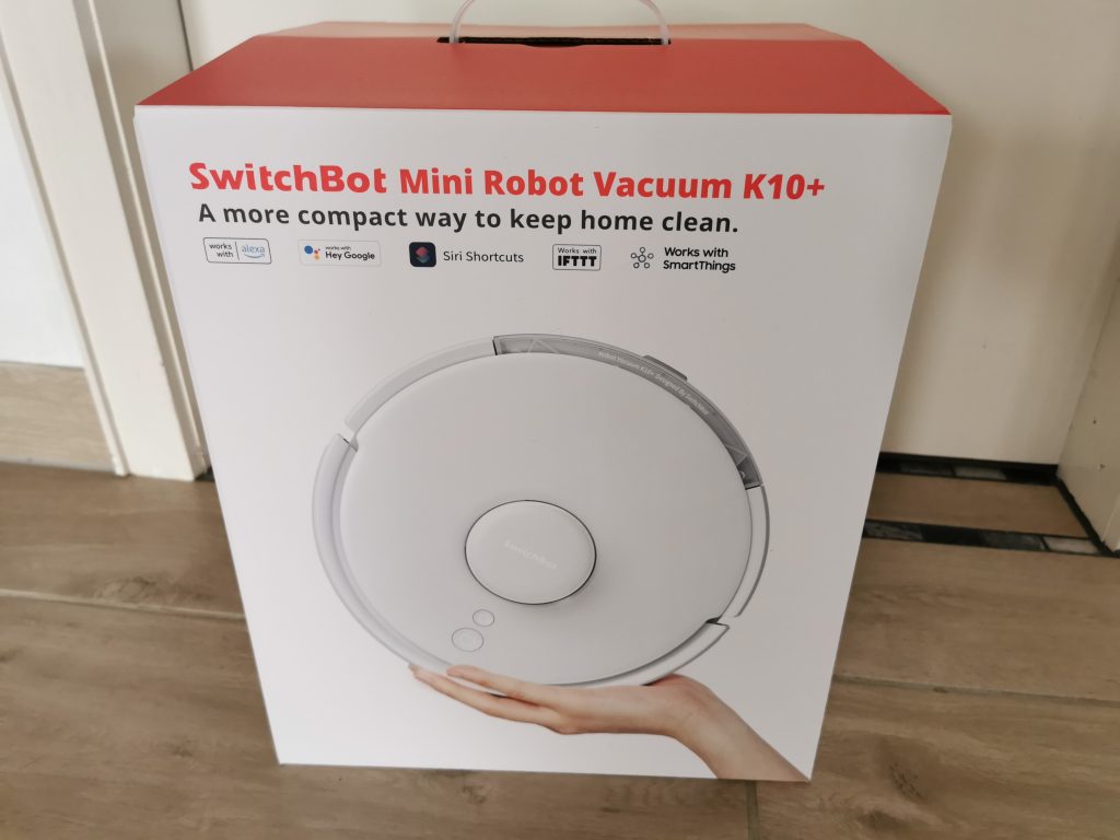 SwitchBot Minisaugroboter K10+ Verpackung vorn