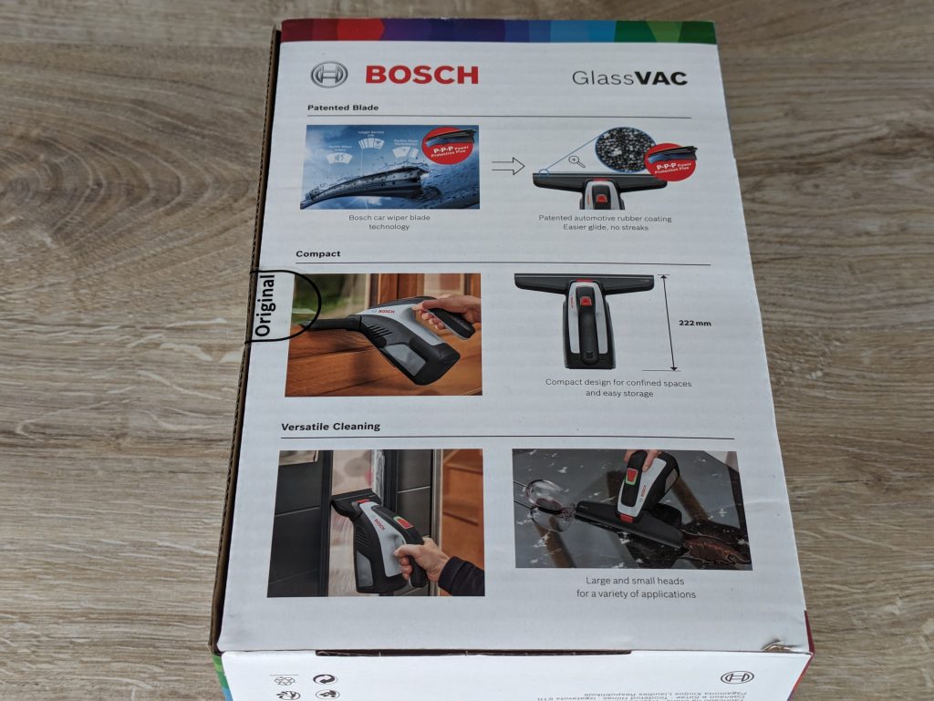 Verpackung des Bosch Home and Garden GlassVAC Fenstersaugers von rechts