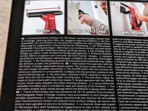 Verpackung des Einhell BRILLIANTO Fensterreinigers von hinten in der Nahansicht v2