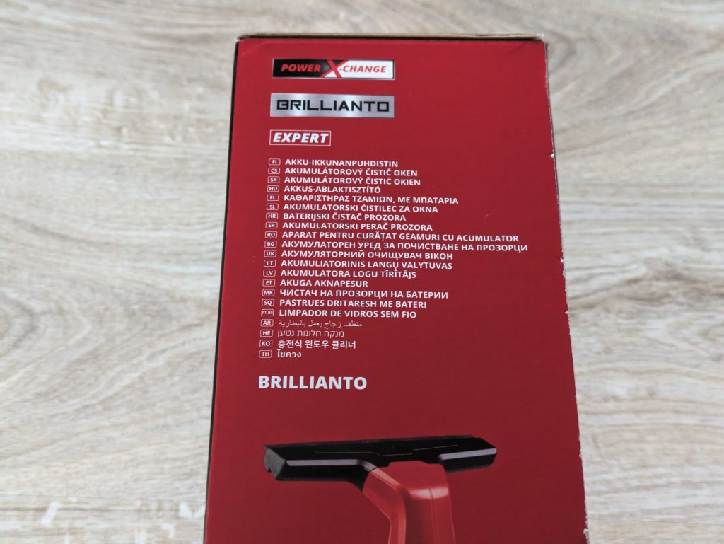 Verpackung des Einhell BRILLIANTO Fensterreinigers von links in der Nahansicht