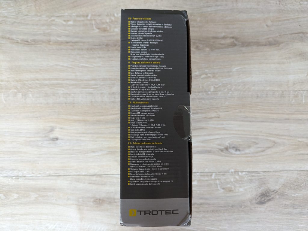 Verpackung des TROTEC PSCS 11-12V Akkuschraubers von links