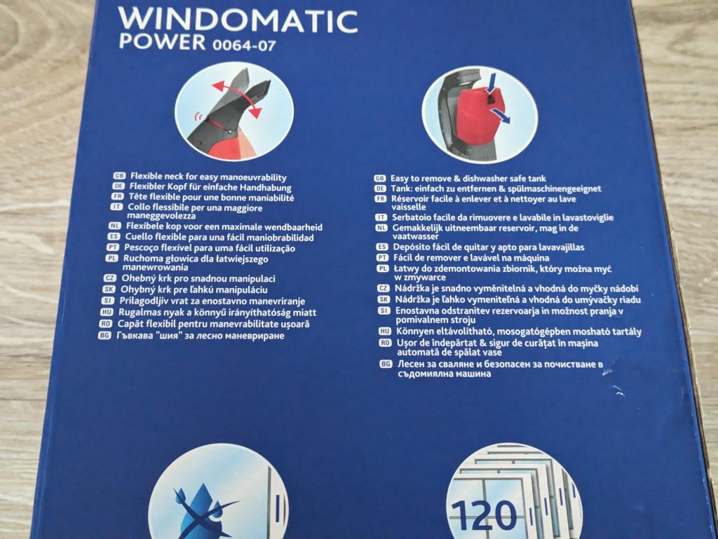 Verpackung des Vileda Windomatic Power Fenstersaugers von links zweite Nahansicht