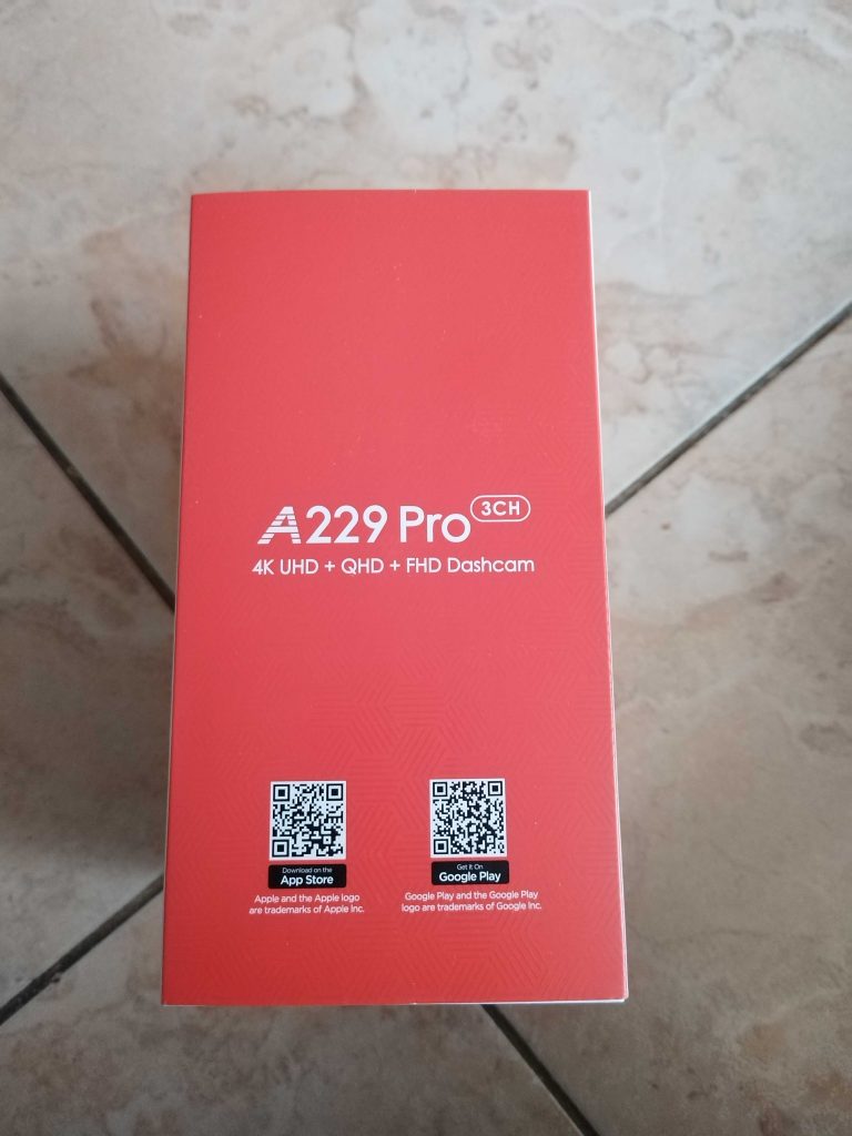 Viofo A229 Pro 3CH Verpackung von der rechten Seite