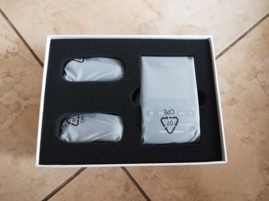 Viofo A229 Pro 3CH geöffnete Verpackung