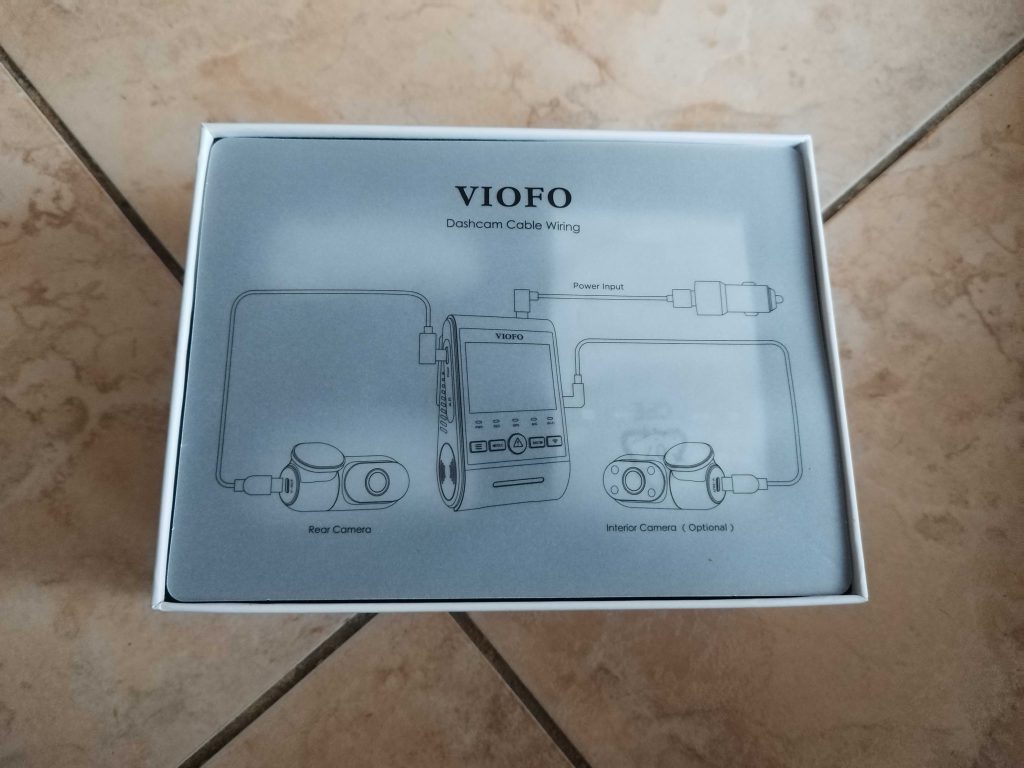 Viofo A229 Pro 3CH geöffnete Verpackung mit Deckblatt