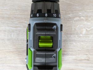 WORKPRO ‎W122039AU Akkuschrauber von oben in der Nahansicht