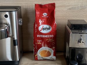 Segafredo ZANETTI Intermezzo Espresso Kaffeebohnen Verpackung