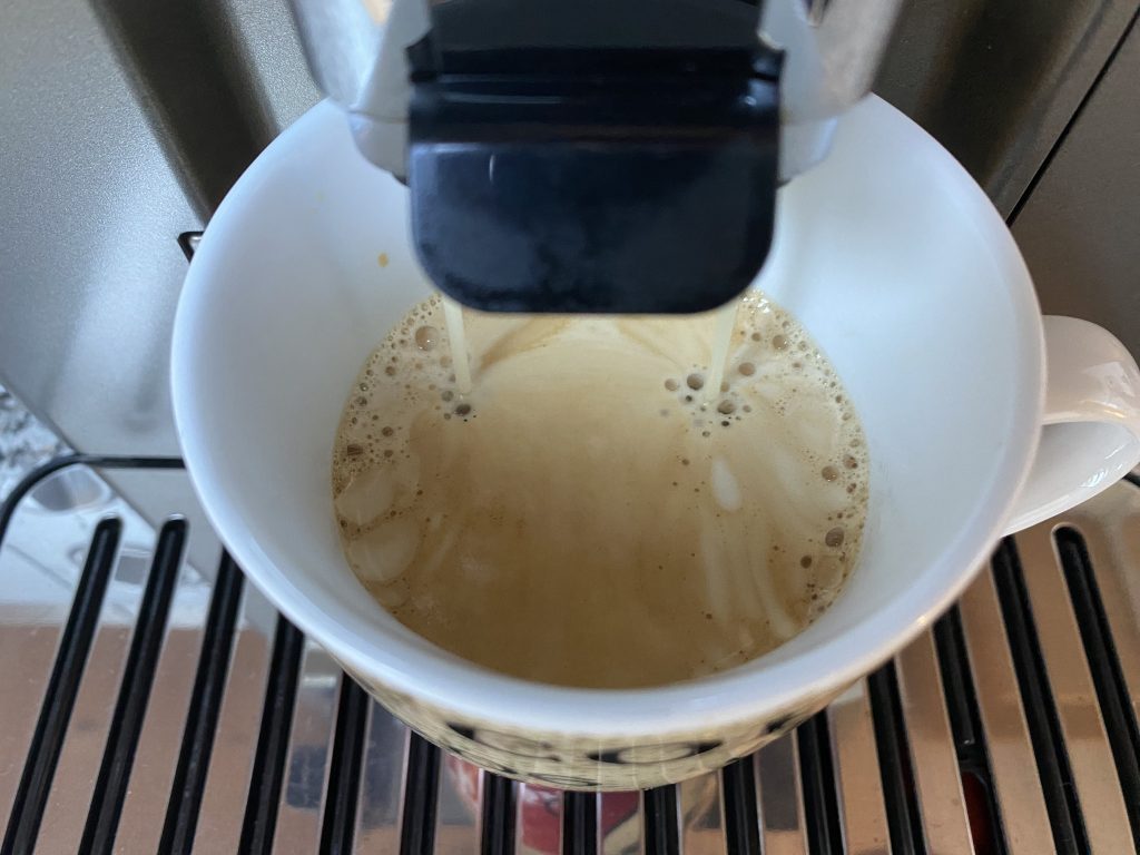 Melitta BellaCrema Selection des Jahres Kaffeebohnen Zubereitung Kaffee Crema