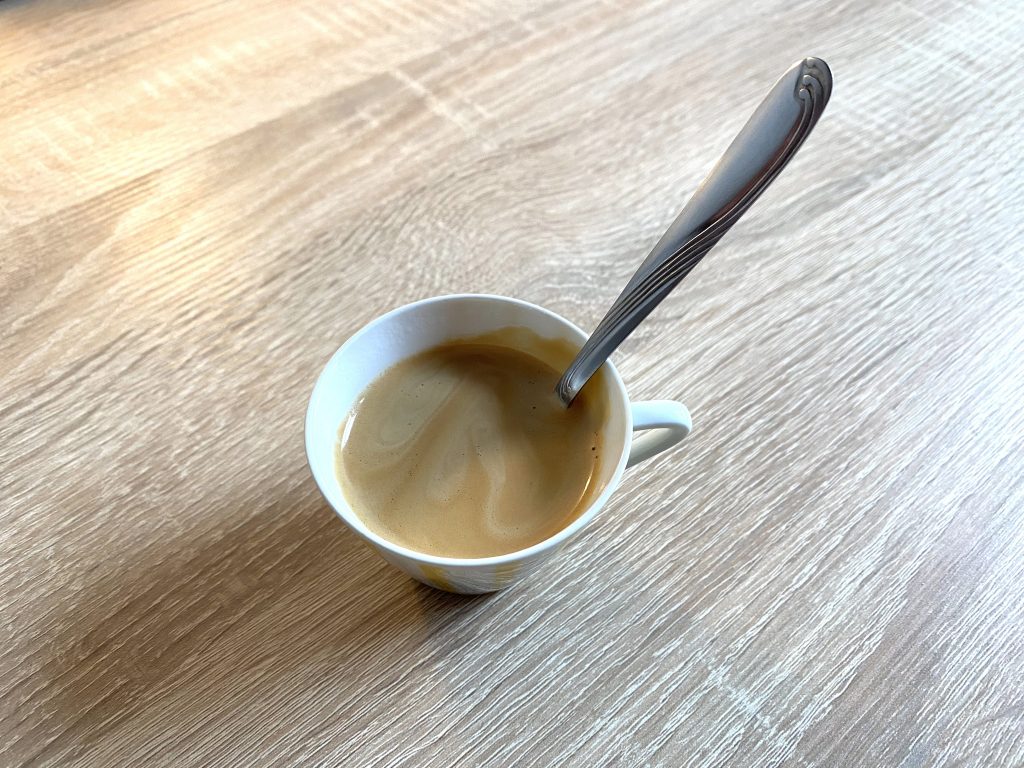 Illy Classico Espressobohnen Löffeltest