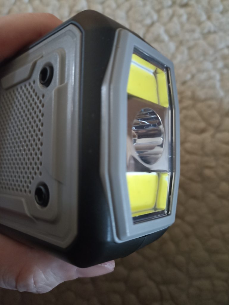 Acta Berg 0001-GR Kurbelradio, Taschenlampe ausgeschaltet
