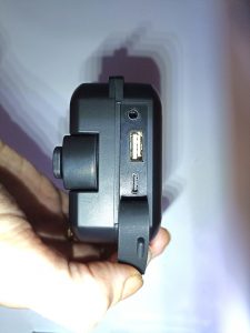 Acta Berg 0001-GR Kurbelradio, USB out und DC in, Deckel geöffnet