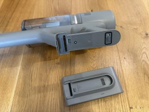 Akku des Dreame Z10 Station Akku-Staubsaugers in der Fernansicht