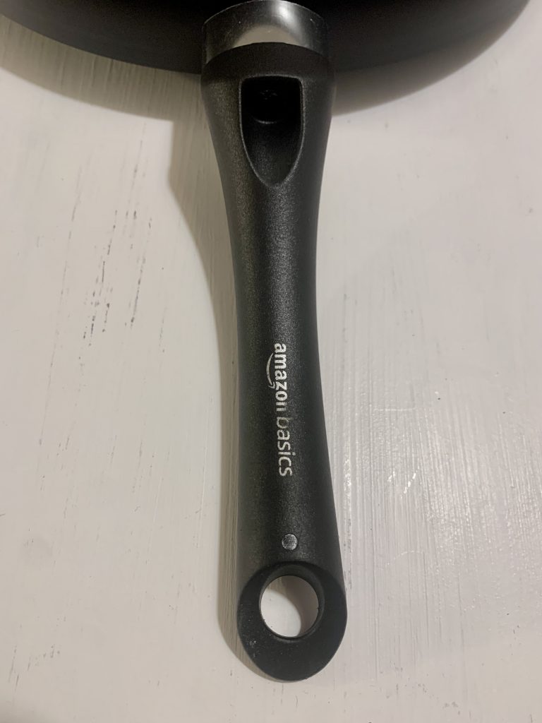 Amazon Basics Pfannen-Set Griff Rückseite