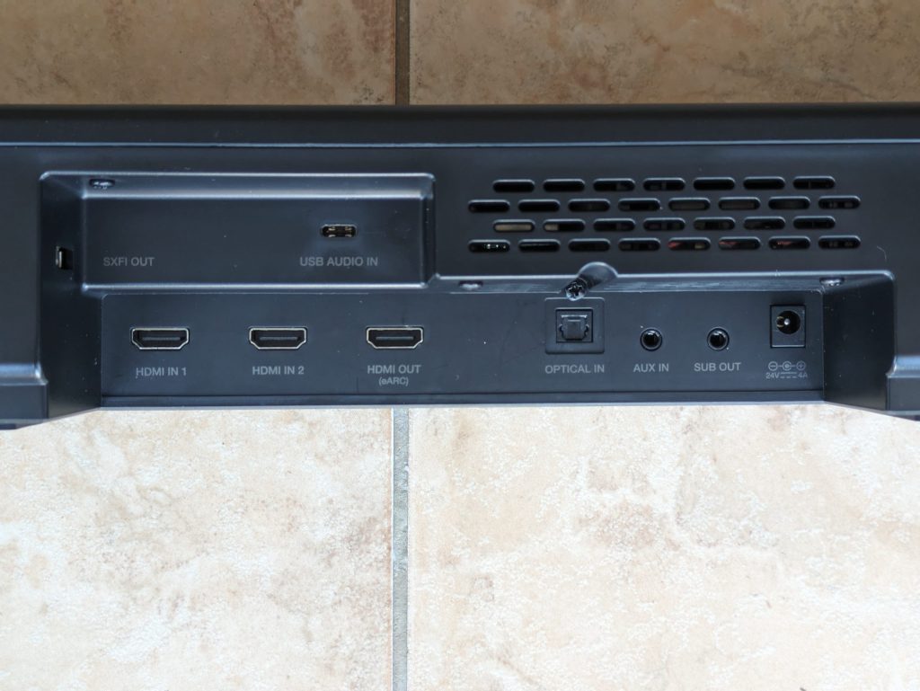 Anschlüsse der Creative SXFI CARRIER Soundbar