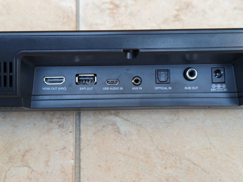 Anschlüsse der Creative Soundblaster Katana V2 Soundbar