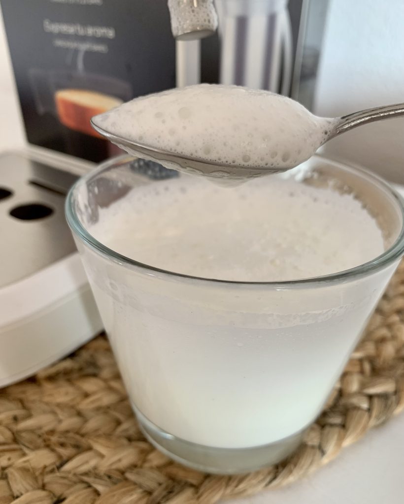 Cecotec Cafelizzia 790 White Siebträgermaschine Milchschaum
