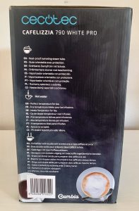 Cecotec Cafelizzia 790 White Siebträgermaschine im Karton von der rechten Seite