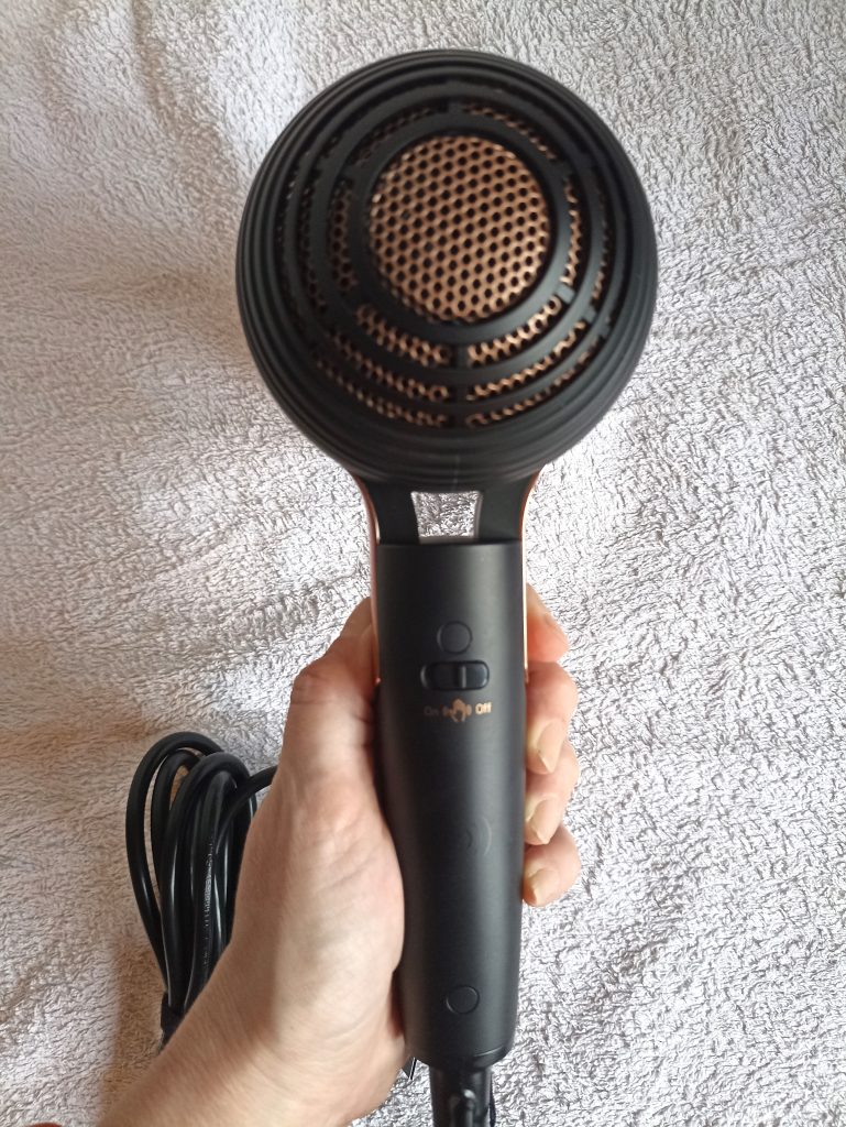 GRUNDIG Naturashine HD 8080 Haartrockner, Rückansicht