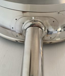 GastroSUS Industar Diamas Pro Pfanne Nahaufnahme Griffbefestigung