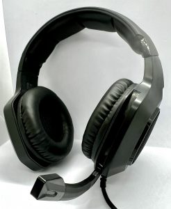 DIZA100 K10 Gaming-Headset von vorne