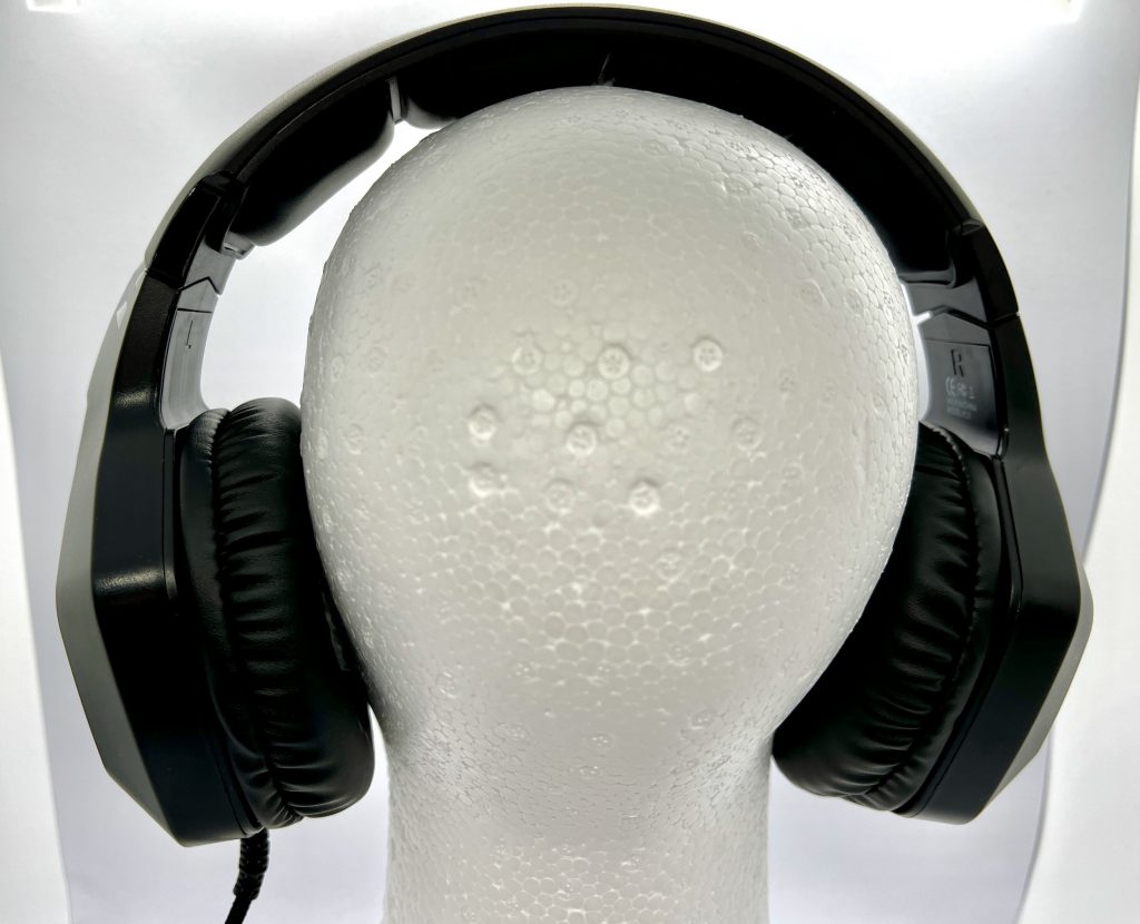 DIZA100 K10 Gaming-Headset von hinten