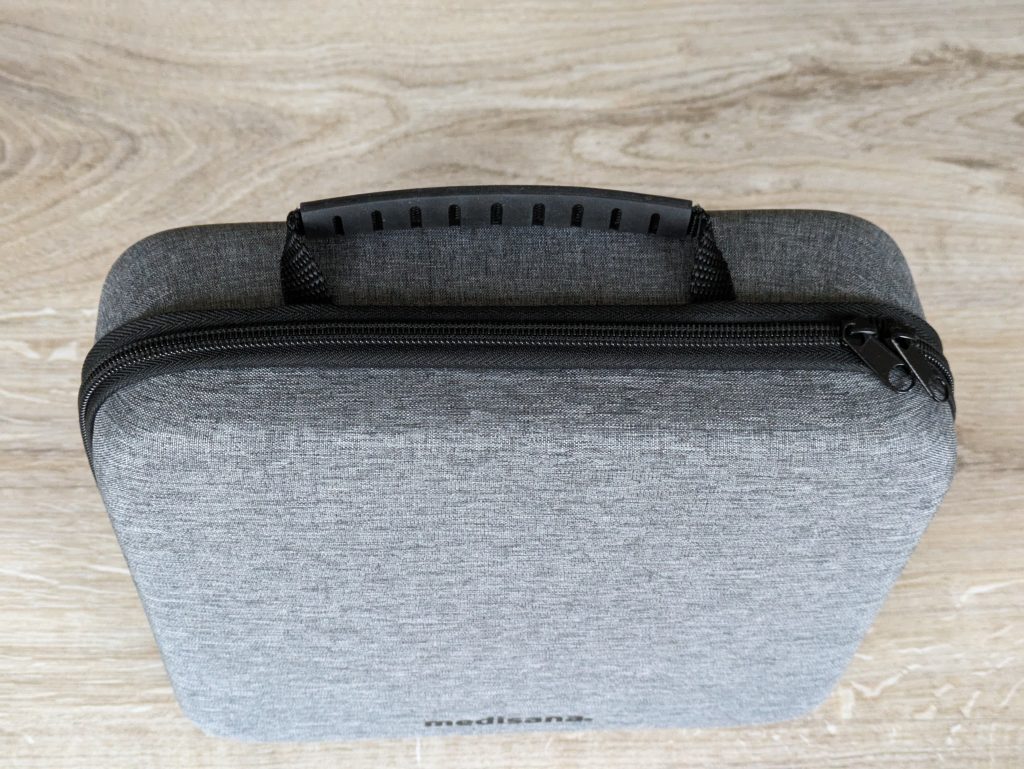 Koffer der Medisana MG600 Massagepistole von oben