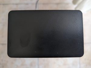 Linke Seite der Samsung HW T400 Soundbar