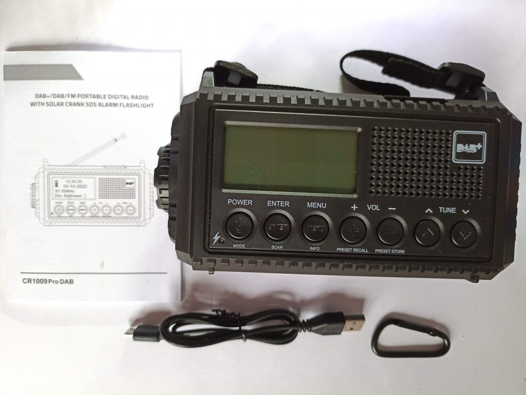 Mesquool CR 1009 Pro Kurbelradio, Lieferumfang