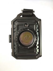 Mesquool CR 1009 Pro Kurbelradio. Seitenansicht mit Lampe