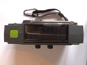 Nigecue Radio01-d Kurbelradio, Radio von oben mit Solarzellen