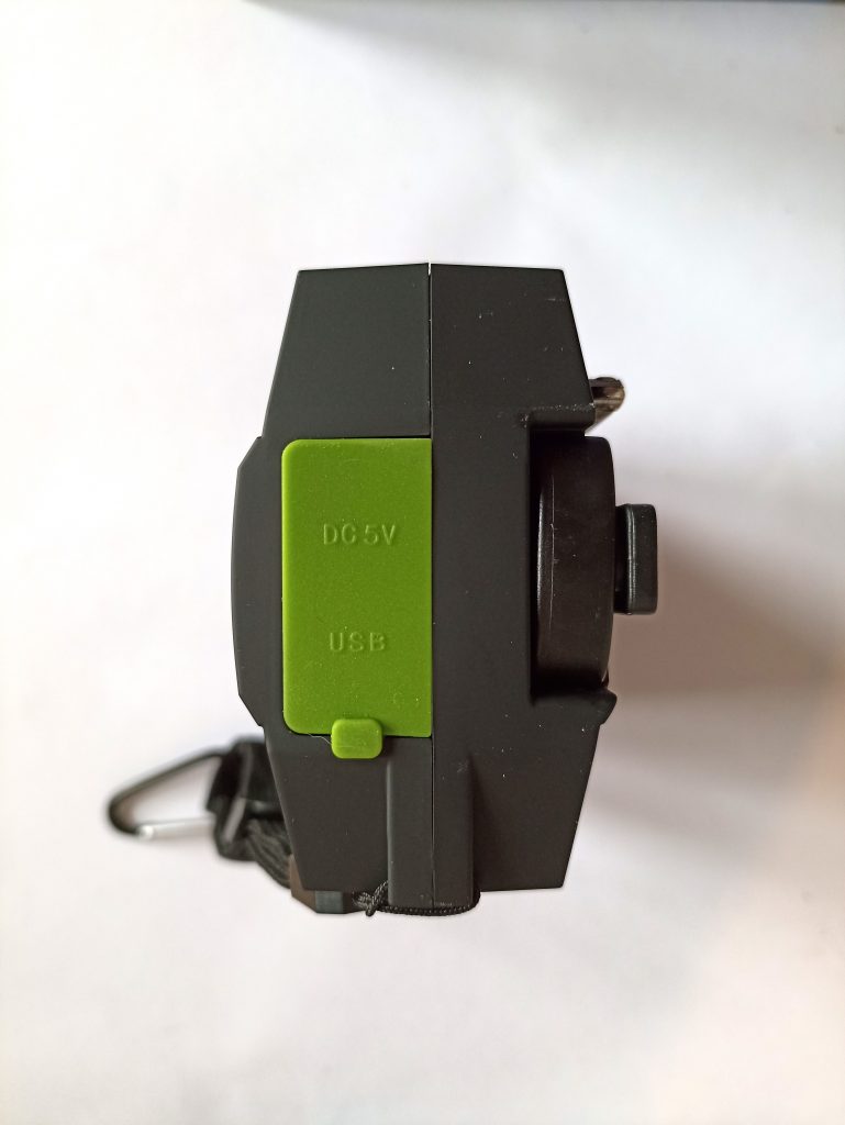 Nigecue Radio01-d Kurbelradio, Seitenansaicht, DC 5V, USB, mit Deckel