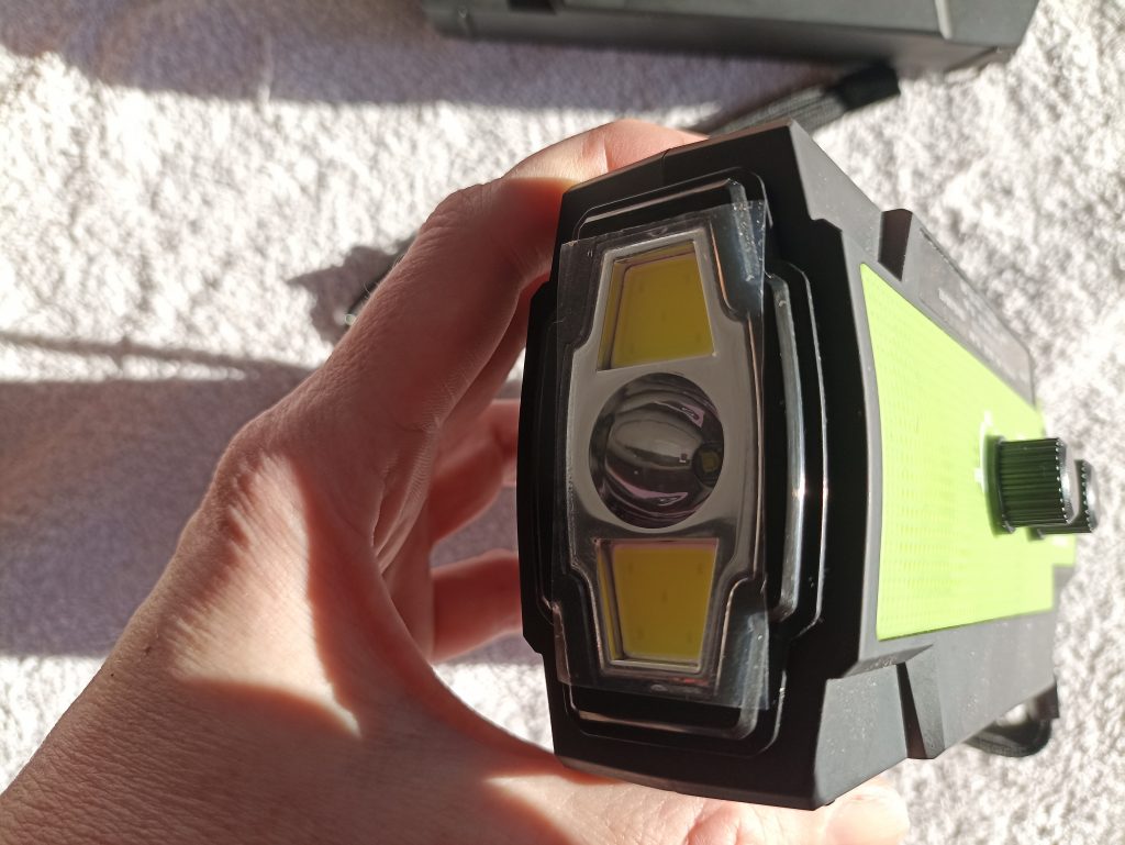 Nigecue Radio01-d Kurbelradio, Taschenlampe ausgeschaltet