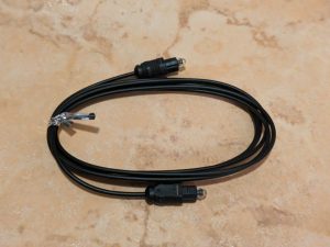Optisches Audiokabel der Yamaha True X Bar 50A Soundbar