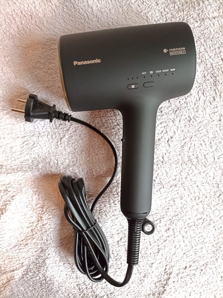 Panasonic EH-NA63CN Haartrockner, Seitenansicht 1