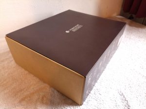 Panasonic EH-NA0J Haartrockner, Verpackung Schrägansicht
