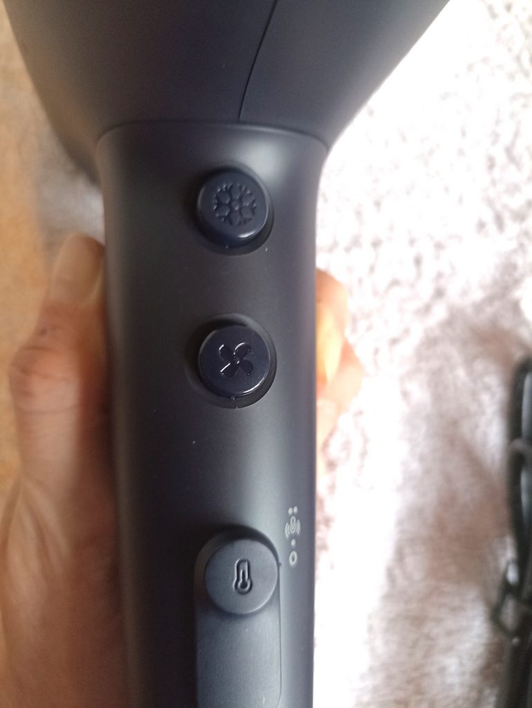 Philips BHD510 00 Haartrockner, Bedienknöpfe
