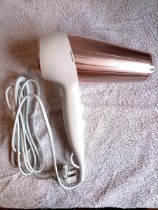 Philips DryCare Prestige HP8280 00 Haartrockner, Seitenansicht 2