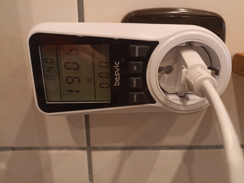 Philips DryCare Prestige HP828000 Haartrockner, Messen der Leistung in Watt