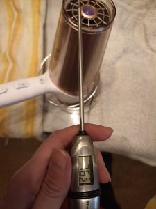 Philips DryCare Prestige HP828000 Haartrockner, Messen der Leistung in Watt, Messen der heißesten Temperatur am Gebläse