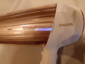Philips DryCare Prestige HP828000 Haartrockner, MoistureProtext LED Anzeige