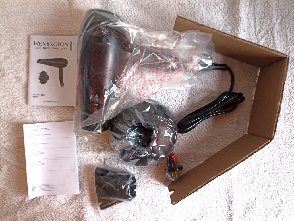 Remington D3198 Haartrockner, Lieferumfang mit Innenverpackung