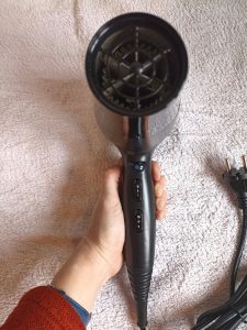 Remington D3198 Haartrockner, Vorderansicht mit Gebläse