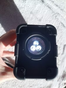 Sangean MMR88 DAB Kurbelradio, Taschenlampe eingeschaltet auf hellste Stufe
