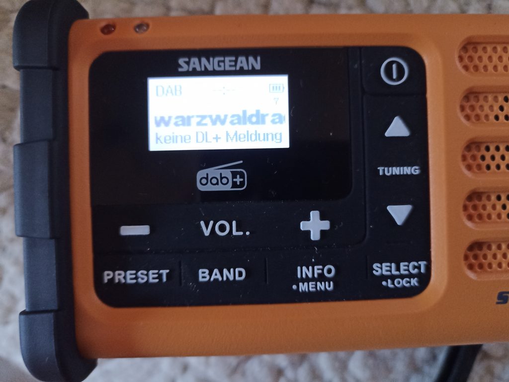 Sangean MMR88 DAB Kurbelradio, mit Displaybeleuchtung