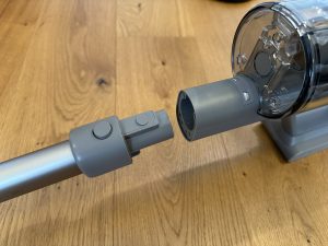 Saugrohr und Dreame Z10 Station Akku-Staubsauger entkoppelt