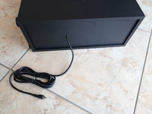 Subwoofer der Creative Soundblaster Katana V2 Soundbar von hinten