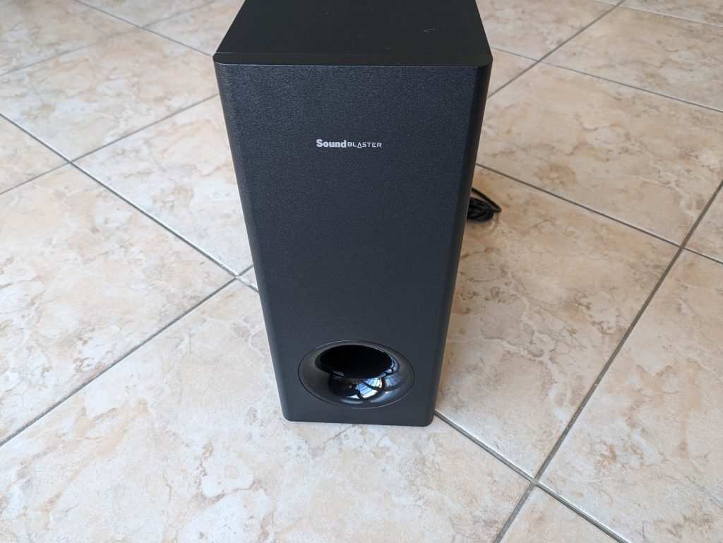 Subwoofer der Creative Soundblaster Katana V2 Soundbar von vorne